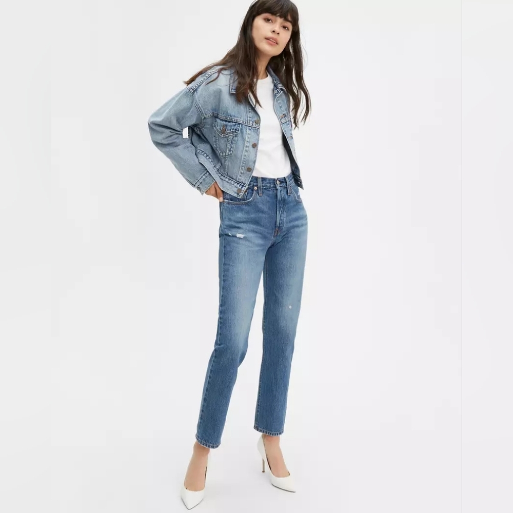 Levi's 501 Straight Pipe Medium Wash Blue Womens Jeans 30